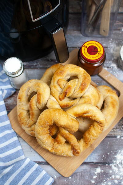 Air Fryer Pretzels Copycat Auntie Annes Recipe Air Fryer Pretzels Copycat Auntie Anne’s Recipe