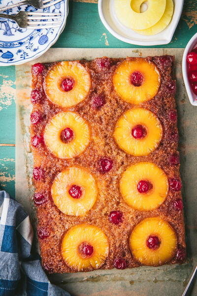 Easy Pineapple Upside Down Cake Easy Pineapple Upside Down Cake