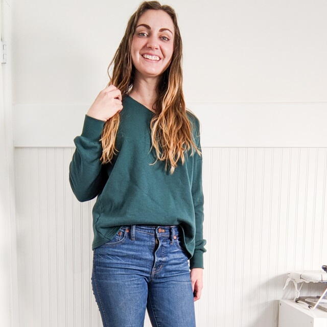 How to Crop a Sweatshirt How to Crop a Sweatshirt