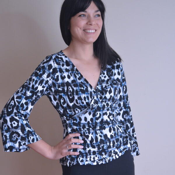 V-Neck Top Free Sewing Pattern V-Neck Top Free Sewing Pattern