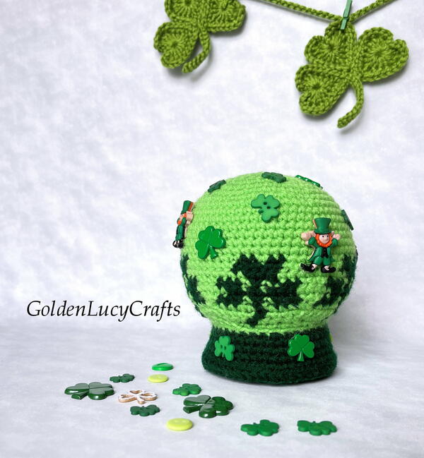 Crochet St Patricks Day Snow Globe Crochet St. Patrick’s Day Snow Globe