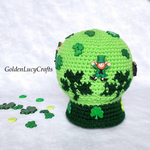 Crochet St Patricks Day Snow Globe Crochet St. Patrick’s Day Snow Globe
