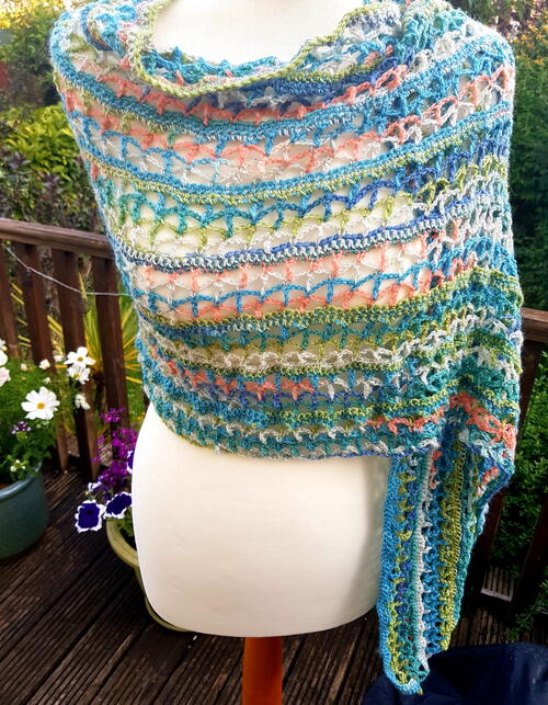 Shawl oasis Wave Shawl (oasis Wave)