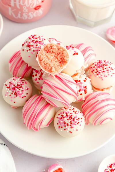 Strawberry Truffles Strawberry Truffles