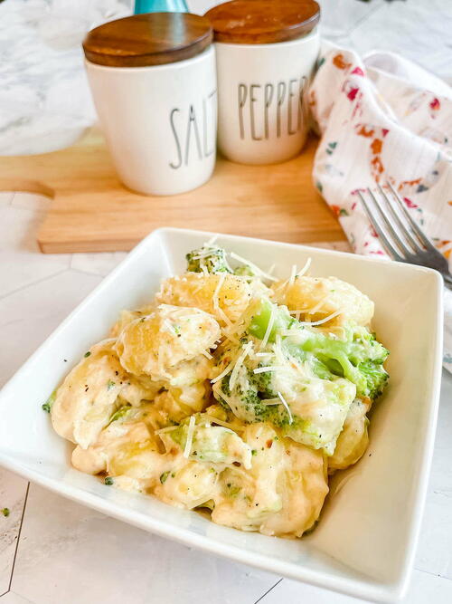 Creamy Gnocchi Alfredo With Broccoli