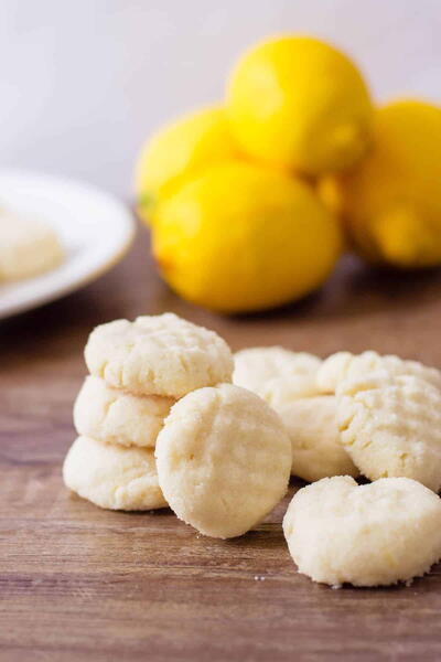 Lemon Shortbread Cookies Lemon Shortbread Cookies