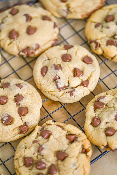 Copycat Crumbl Chocolate Chip Cookies Recipe