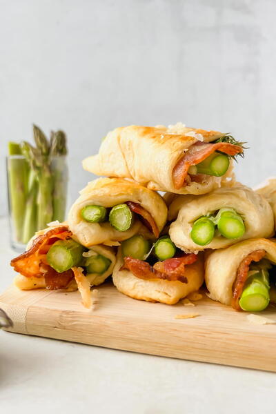 Asparagus In Puff Pastry With Bacon Asparagus In Puff Pastry With Bacon