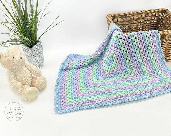 Continuous Granny Square Blanket Crochet Pattern Continuous Granny Square Blanket Crochet Pattern