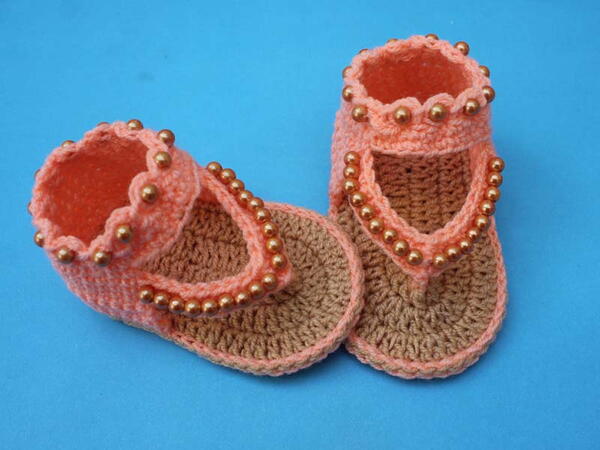 Beautiful Handmade Stylish Baby Pearl Flap Sandals Beautiful Handmade Stylish Baby Pearl Flap Sandals