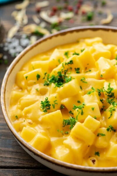 Comforting Cheesy Potatoes Comforting Cheesy Potatoes