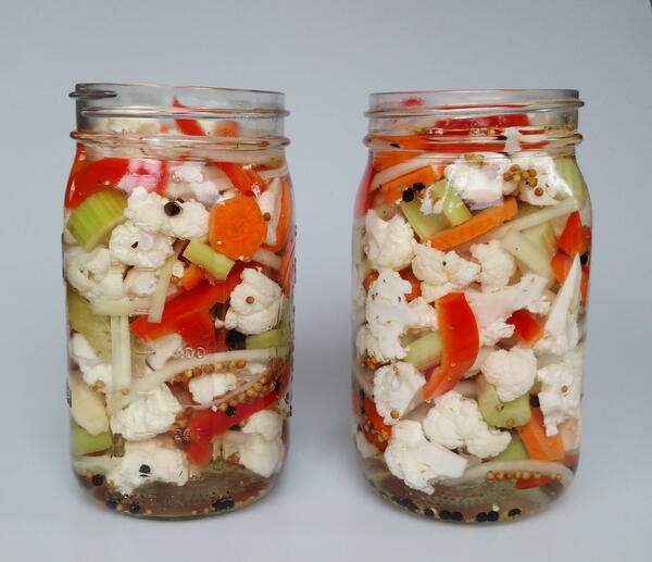 Italian Pickled Vegetables giardiniera Italian Pickled Vegetables (giardiniera)