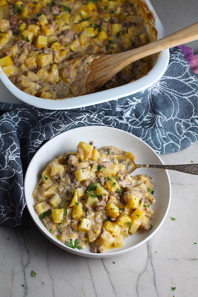 Hamburger Potato Casserole With Cheddar Cheese Hamburger Potato Casserole With Cheddar Cheese