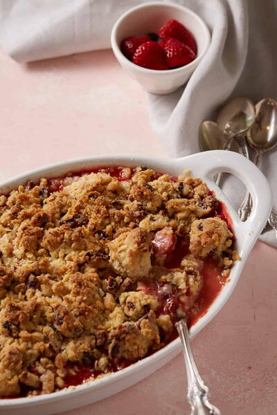 Strawberry Rhubarb Crumble Strawberry Rhubarb Crumble