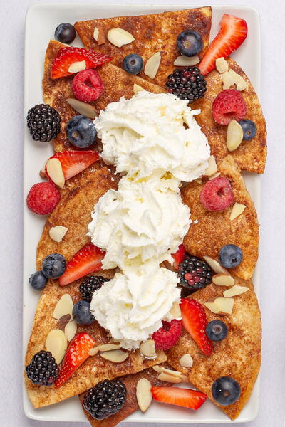 Mixed Berry Dessert Tacos Mixed Berry Dessert Tacos