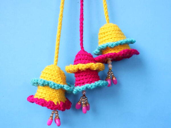 Beautiful Woolen Tassels For Ladies Blouses Beautiful Woolen Tassels For Ladies Blouses