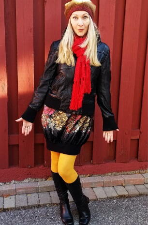 Easy DIY Sweatshirt to Bubble Skirt Refashion Easy DIY Sweatshirt to Bubble Skirt Refashion