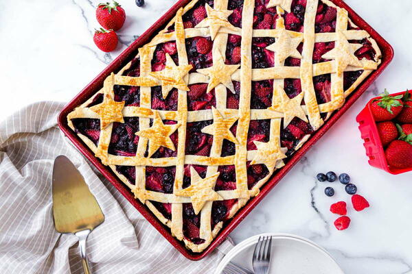 Easy Berry Slab Pie