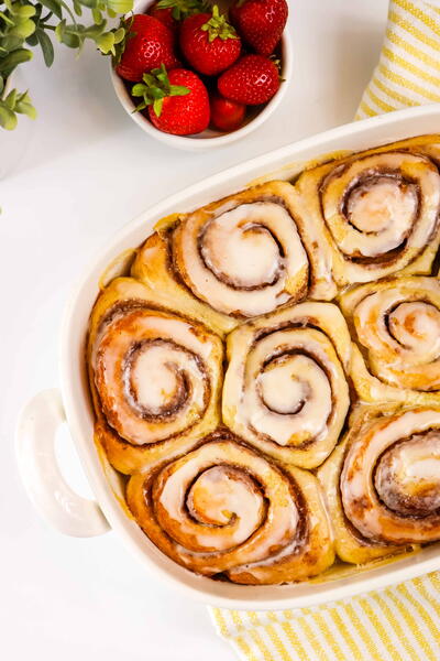 Canned Cinnamon Rolls Hack