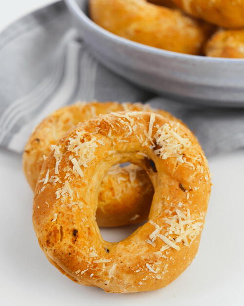 Asiago Cheese Bagel With Sundried Tomatoes Asiago Cheese Bagel With Sundried Tomatoes