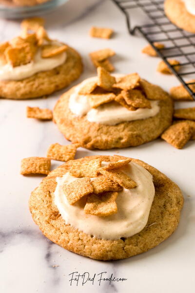 Crumbl Cinnamon Toast Crunch Cookie Crumbl Cinnamon Toast Crunch Cookie