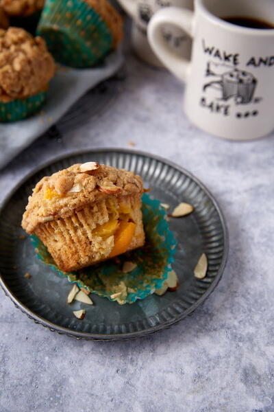 Bakery Style Peach Muffins Bakery Style Peach Muffins