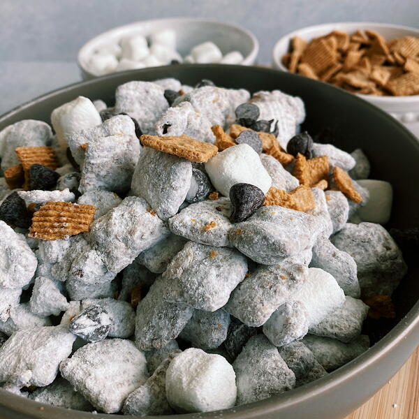 Smores Puppy Chow S'mores Puppy Chow
