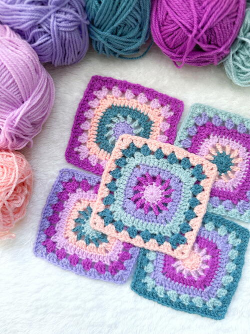Spirit Granny Square Pattern Spirit Granny Square Pattern