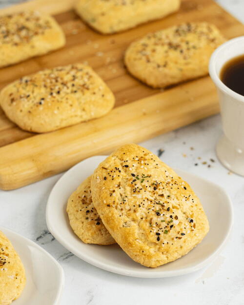 Everything Cream Cheese Scones Everything Cream Cheese Scones