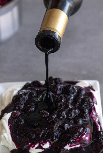 Goat Cheese Appetizer With Blueberries Goat Cheese Appetizer With Blueberries