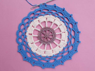 Simple Doily- Easy Crochet Pattern// Circular Design