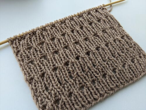 Ribbed Dash Dot Stitch Ribbed Dash Dot Stitch