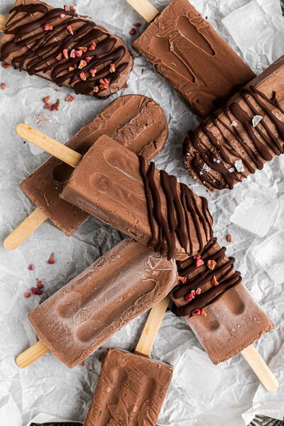 Creamy Chocolate Popsicles Creamy Chocolate Popsicles