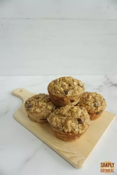 Applesauce Oatmeal Muffins