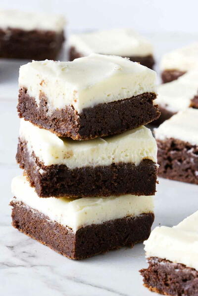 Brownies With Cream Cheese Frosting Brownies With Cream Cheese Frosting