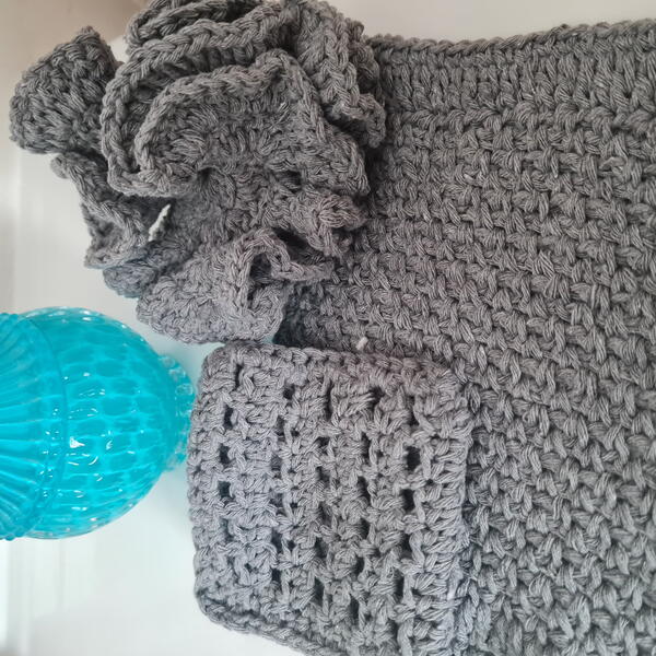 Grey Bath Set Pattern Grey Bath Set Pattern