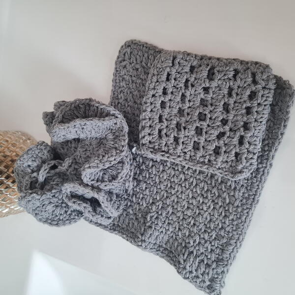 Grey Bath Set Pattern Grey Bath Set Pattern