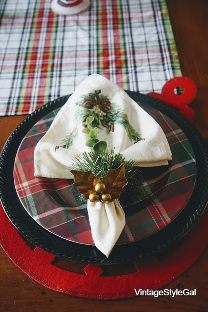 Christmas Dining Room Table Decor