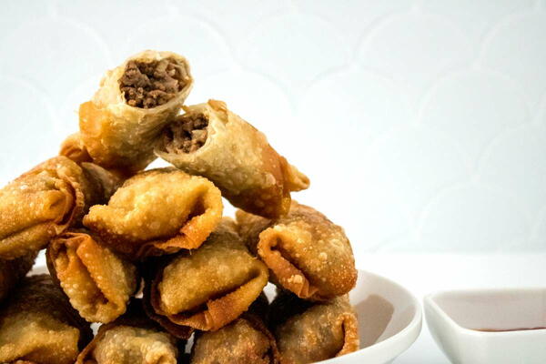 Easy Bacon Cheeseburger Egg Rolls Recipe Easy Bacon Cheeseburger Egg Rolls Recipe