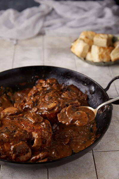 Smothered Pork Chops Smothered Pork Chops