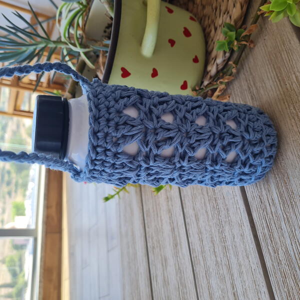 Zoe Water Bottle Holder Zoe Water Bottle Holder