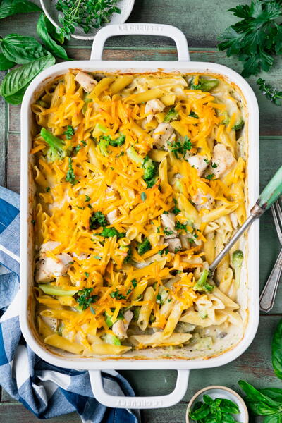 Dump-and-bake Chicken Broccoli Casserole Dump-and-bake Chicken & Broccoli Casserole