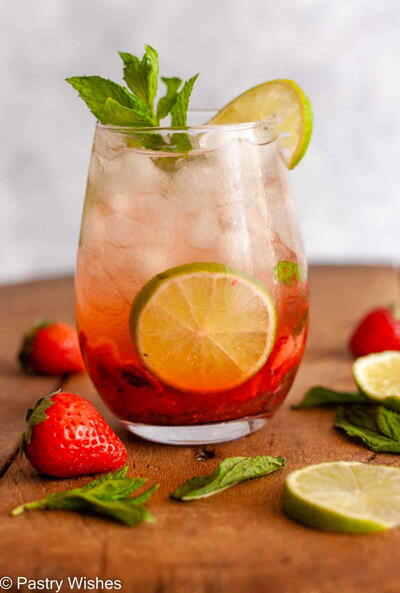 Strawberry Mojito Mocktail Strawberry Mojito Mocktail