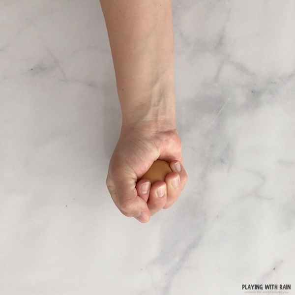 Egg-citing One-handed Experiment Crack An Egg With Ease Egg-citing One-handed Experiment: Crack An Egg With Ease!