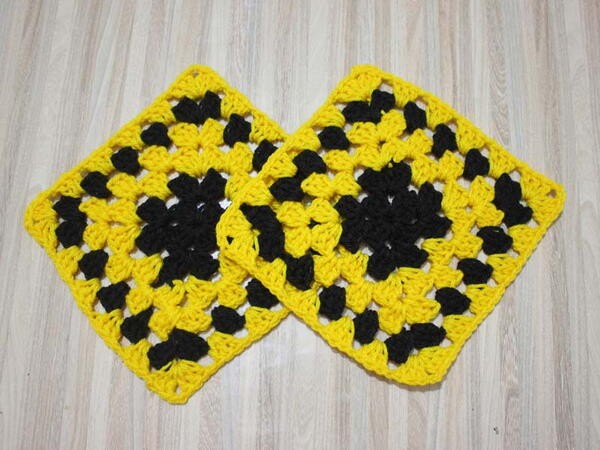 Beginner Granny Square Dishcloth Beginner Granny Square Dishcloth