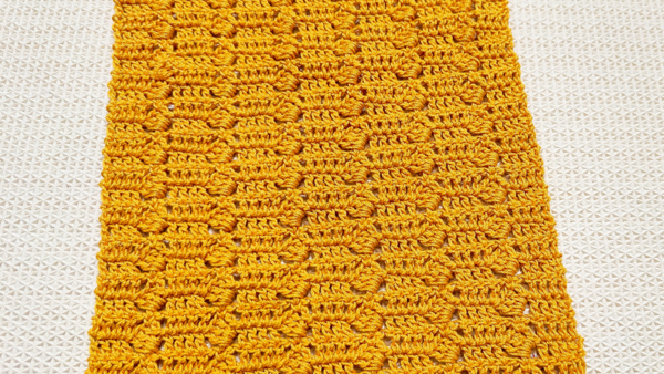 Two Row Repeat Easy Crochet Table Runner Two Row Repeat Easy Crochet Table Runner