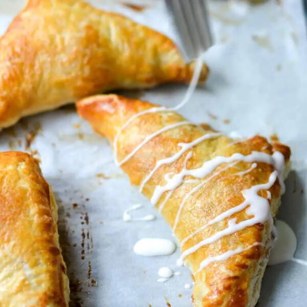 Apple Turnovers Apple Turnovers