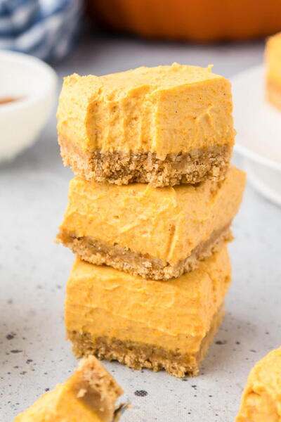 Pumpkin Cheesecake Bars (No Bake!)