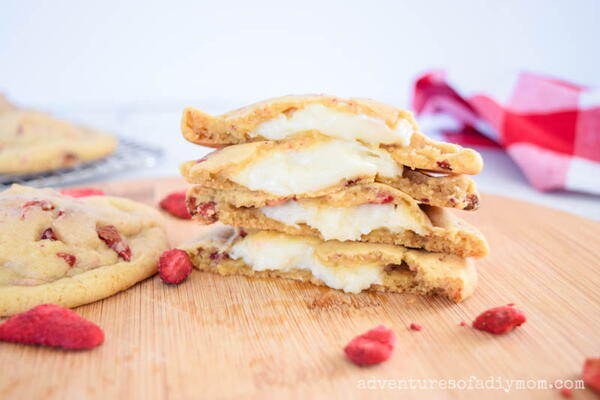 Strawberry Cheesecake Cookies Strawberry Cheesecake Cookies
