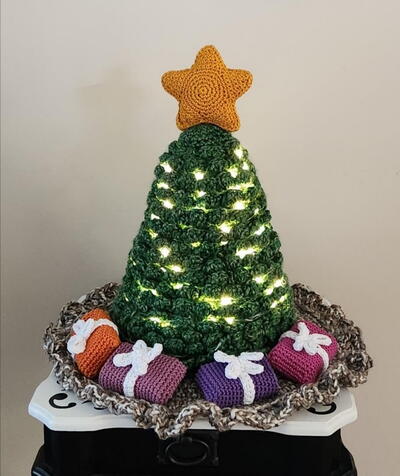 Light Up Table Top Christmas Tree